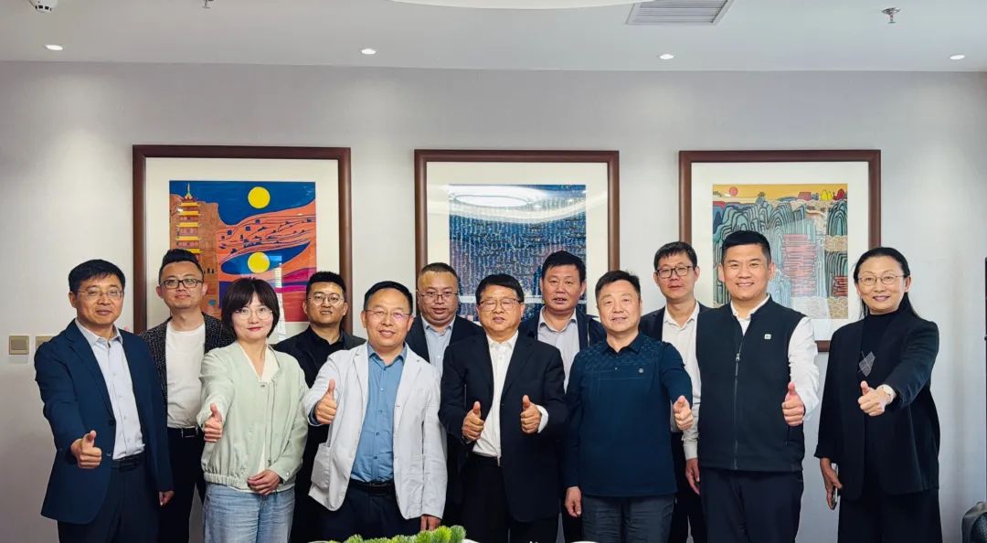 河北工業大學校友會到訪奧冠公司北京辦事處